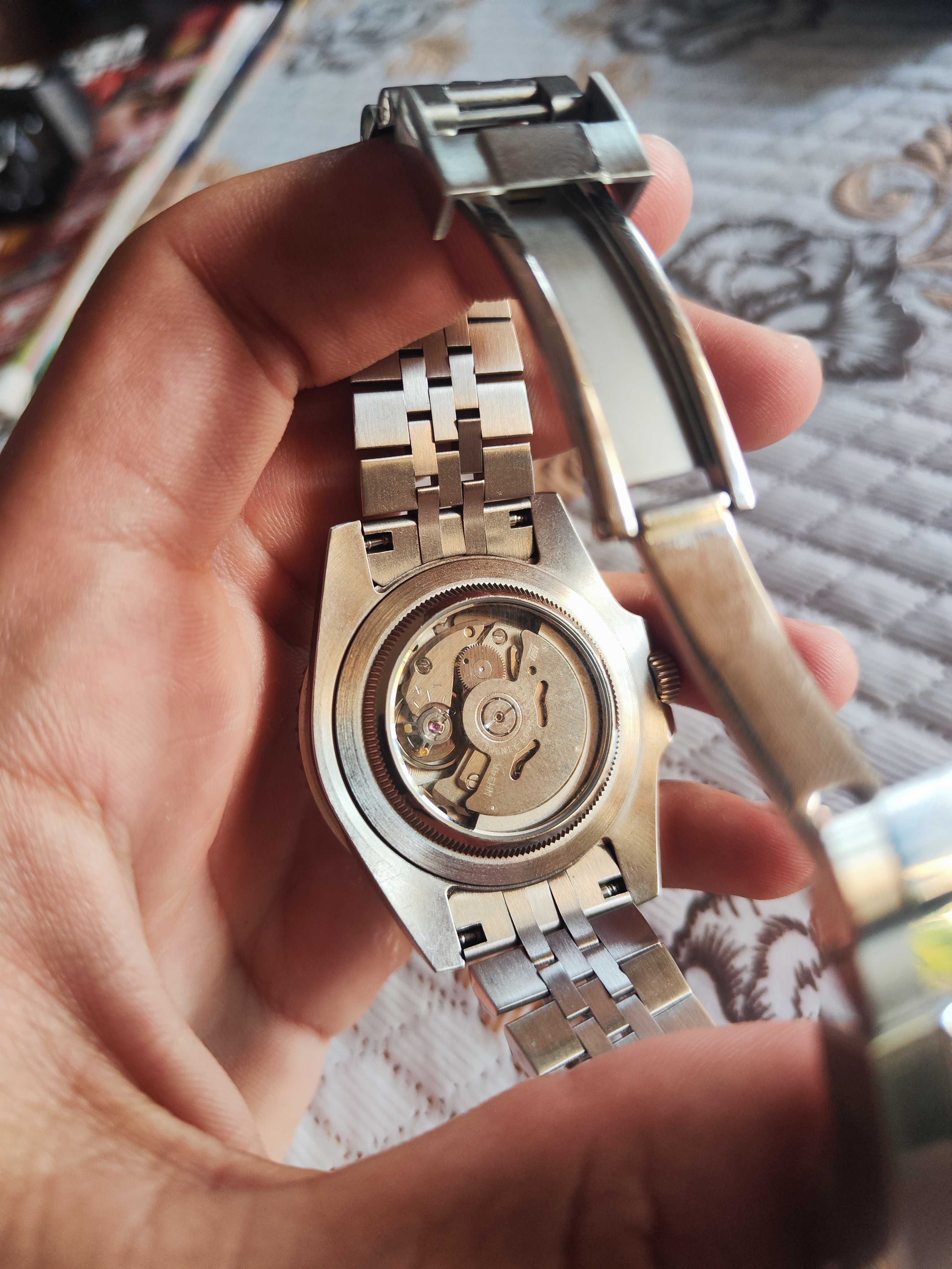 Механичен часовник Seiko (Rolex batman inspired)