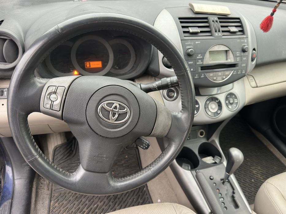 Тойота Рав4 Toyota Rav4 2.0 vvti 152кс автомат На части!