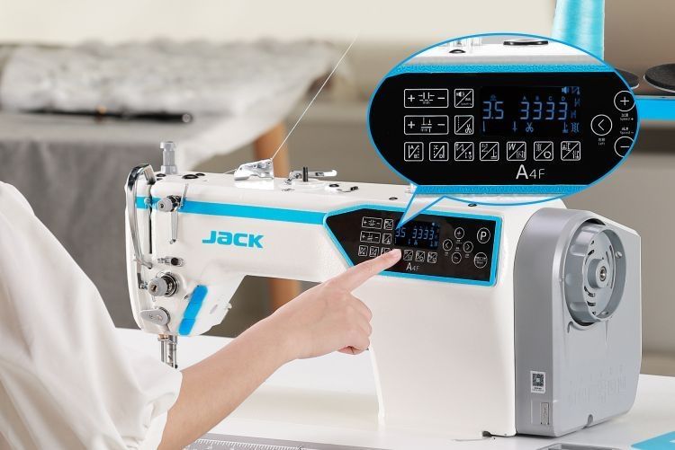Masina de cusut automata cu senzor materiale Jack A7