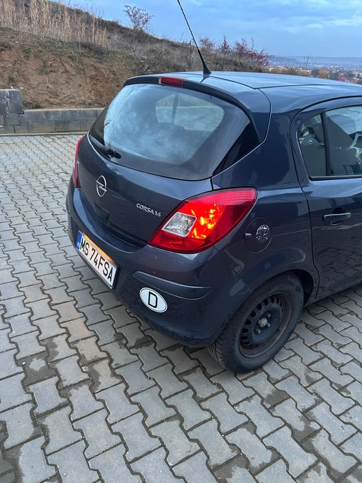 Se vinde Opel Corsa D 1.4 benzina