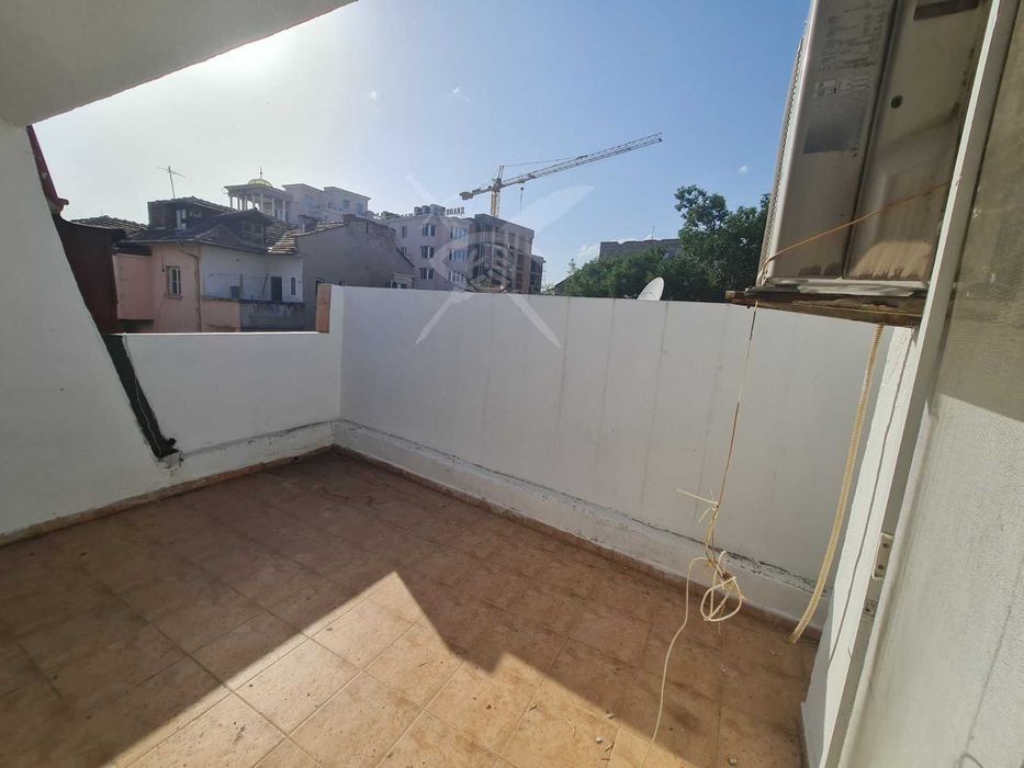 Продава се Тристаен апартамент в Пловдив, Център - 112 кв.м за 1500 €/кв.м - Снимка #6