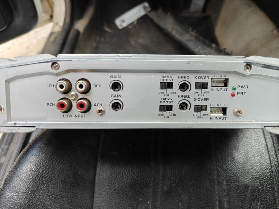 Amplificator Statie Auto Renegade V8 REN  1600 W