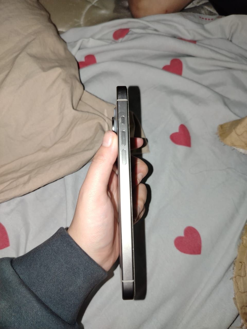 iPhone 15 pro 256 гб