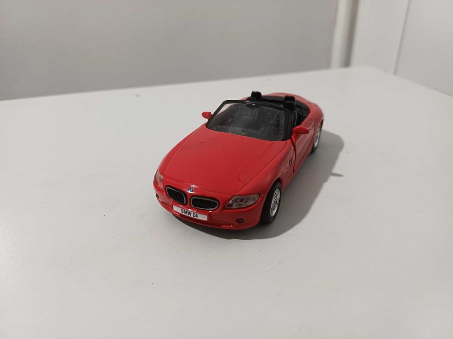 1/43 Bmw Z4 Tiny Toys