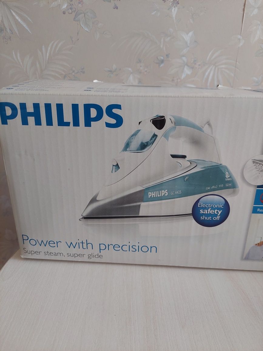 Продается утюг Philips