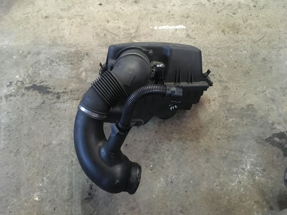 Carasa Filtru Aer BMW 520d E60 177cp