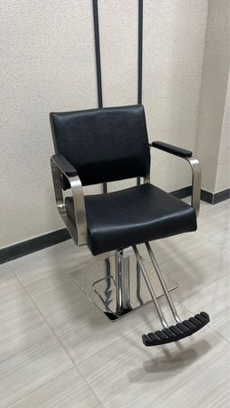 Парикмахерская кресло