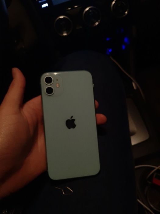 Айфон 11 прям как новый