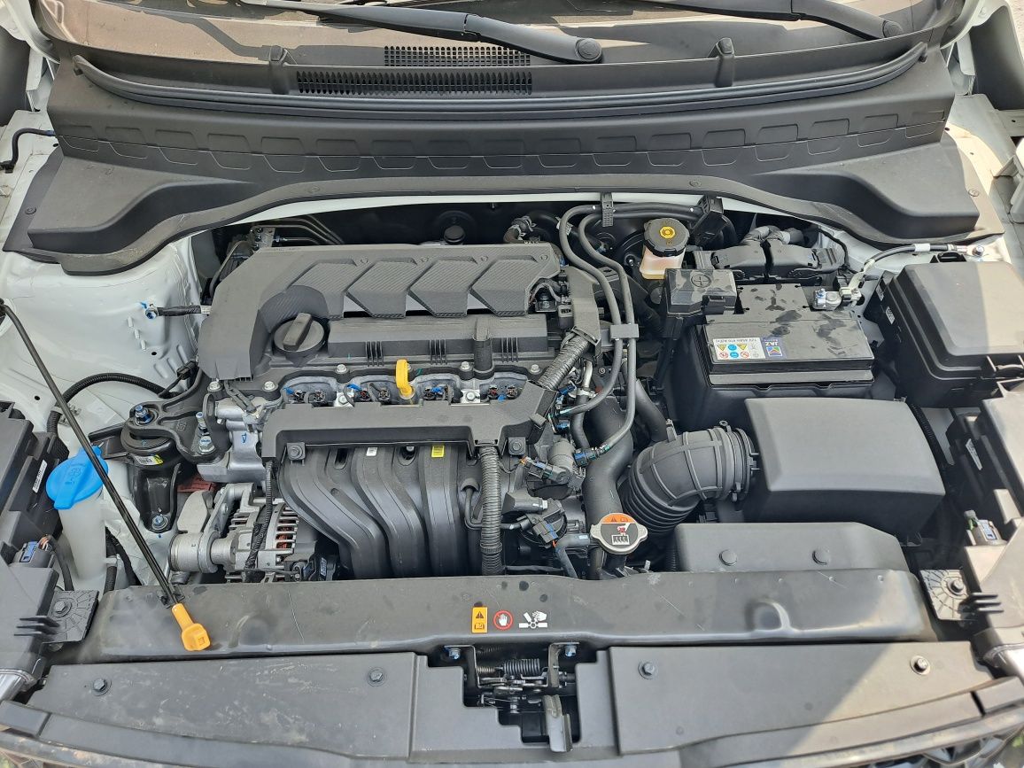Kia sonet sotiladi 2024 masla 200 km yurgan