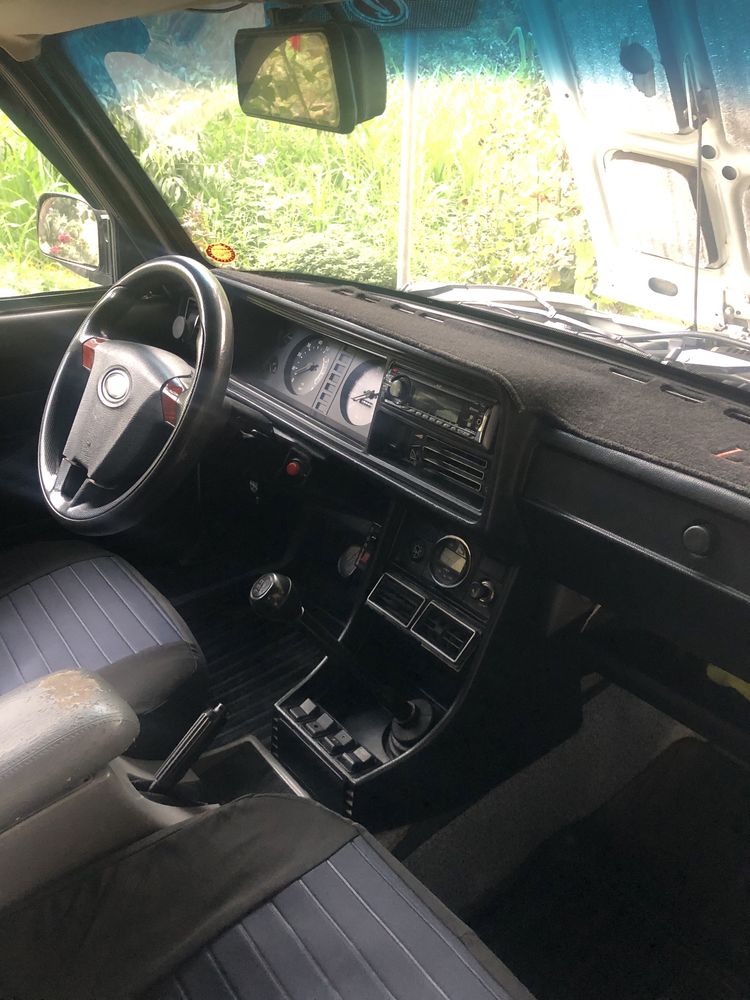 Vaz 2107 sotiladi
