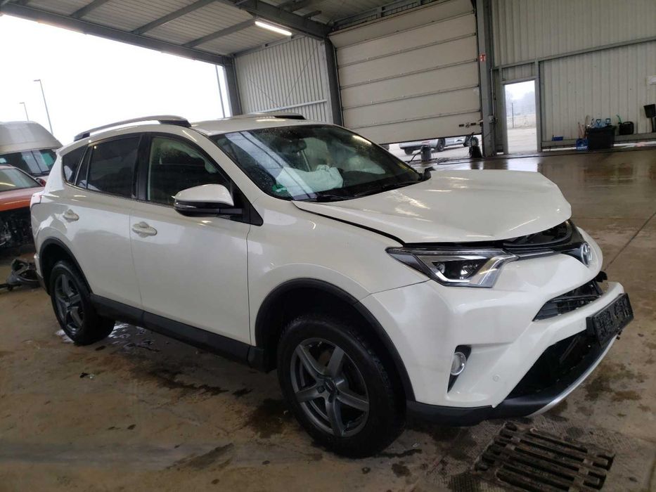 piese auto Toyota RAV4 2017 2.0 Diesel portiere oglinda cutie