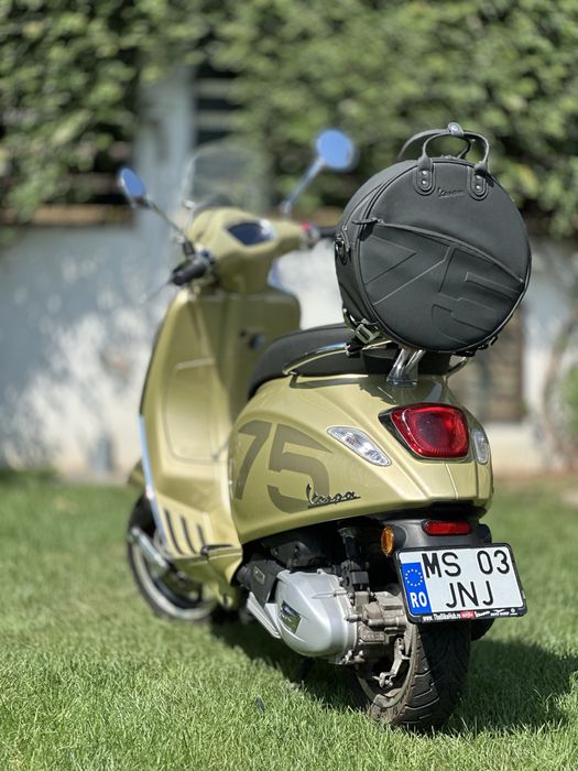 Vespa Primavera 75th - 125cc