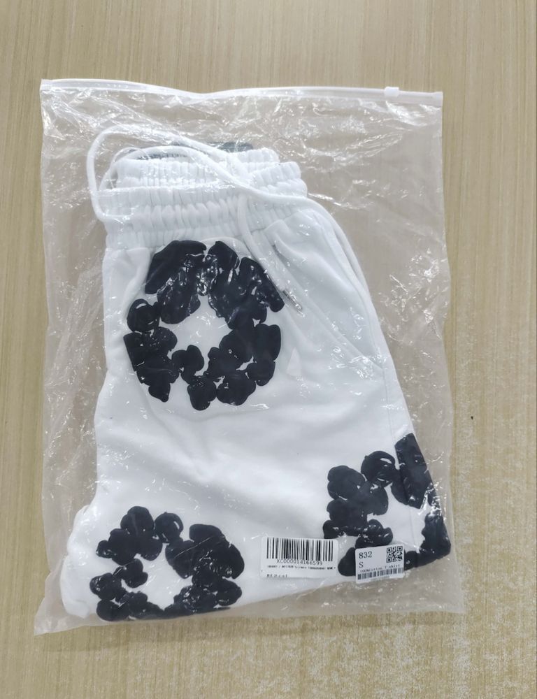 Pantaloni denim tears