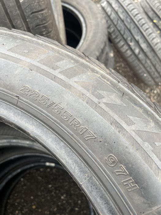 225/55/17 BRIDGESTONE RunFlat 2бр. 6.5мм