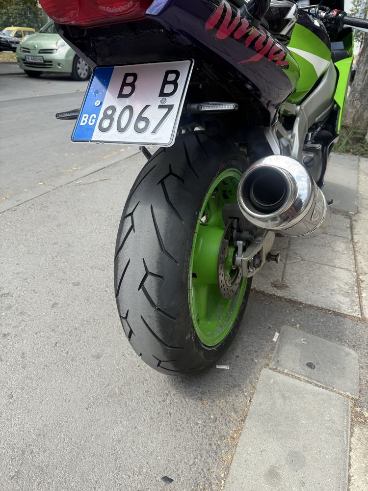 Kawasaki ZX6R 99