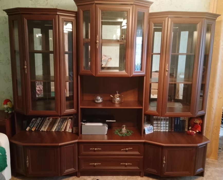 Продажа стенки в хорошем состоянии за 50 000т.