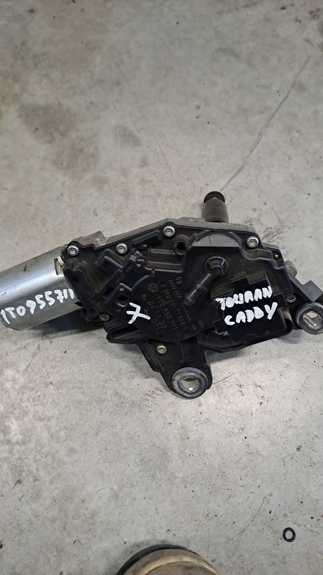 Motoras stergator spate VW Caddy Touran 2005. 2006 .2007. 2008 .2009 1