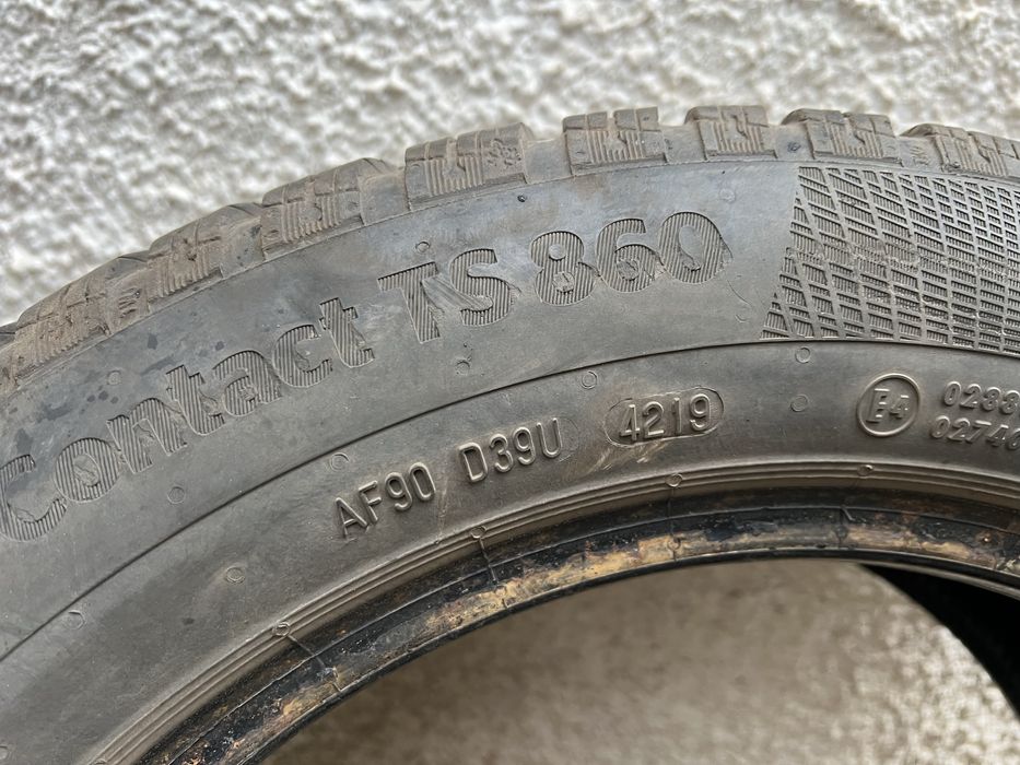 Зимни гуми Continental 2 броя 185/60R15