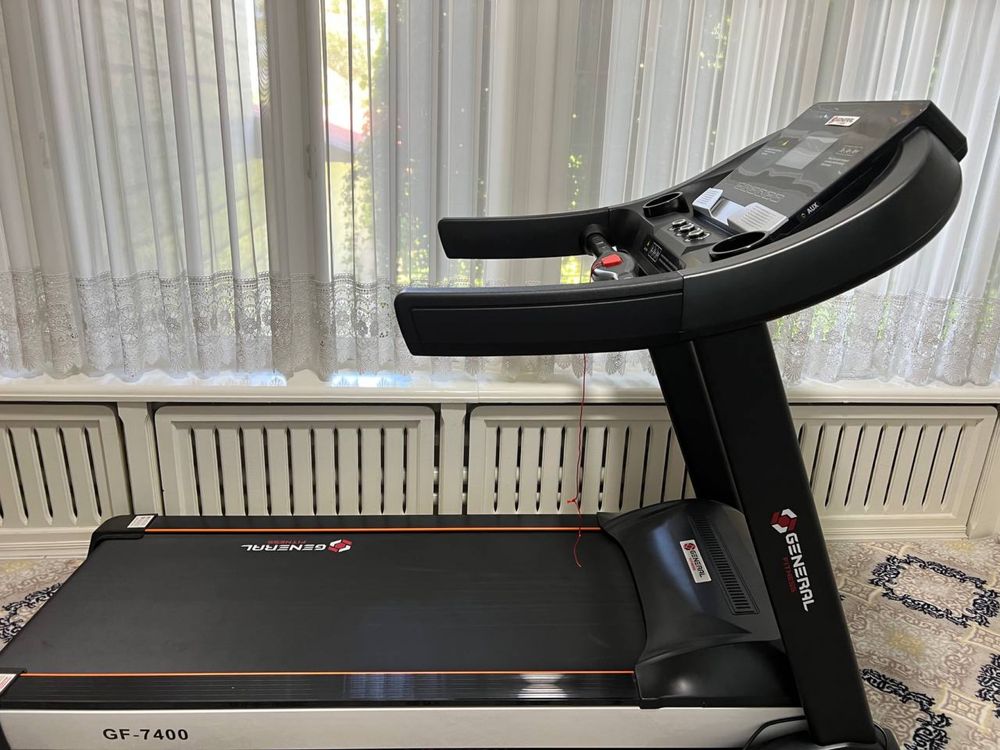 Беговая дорожка General Fitness GF 7400