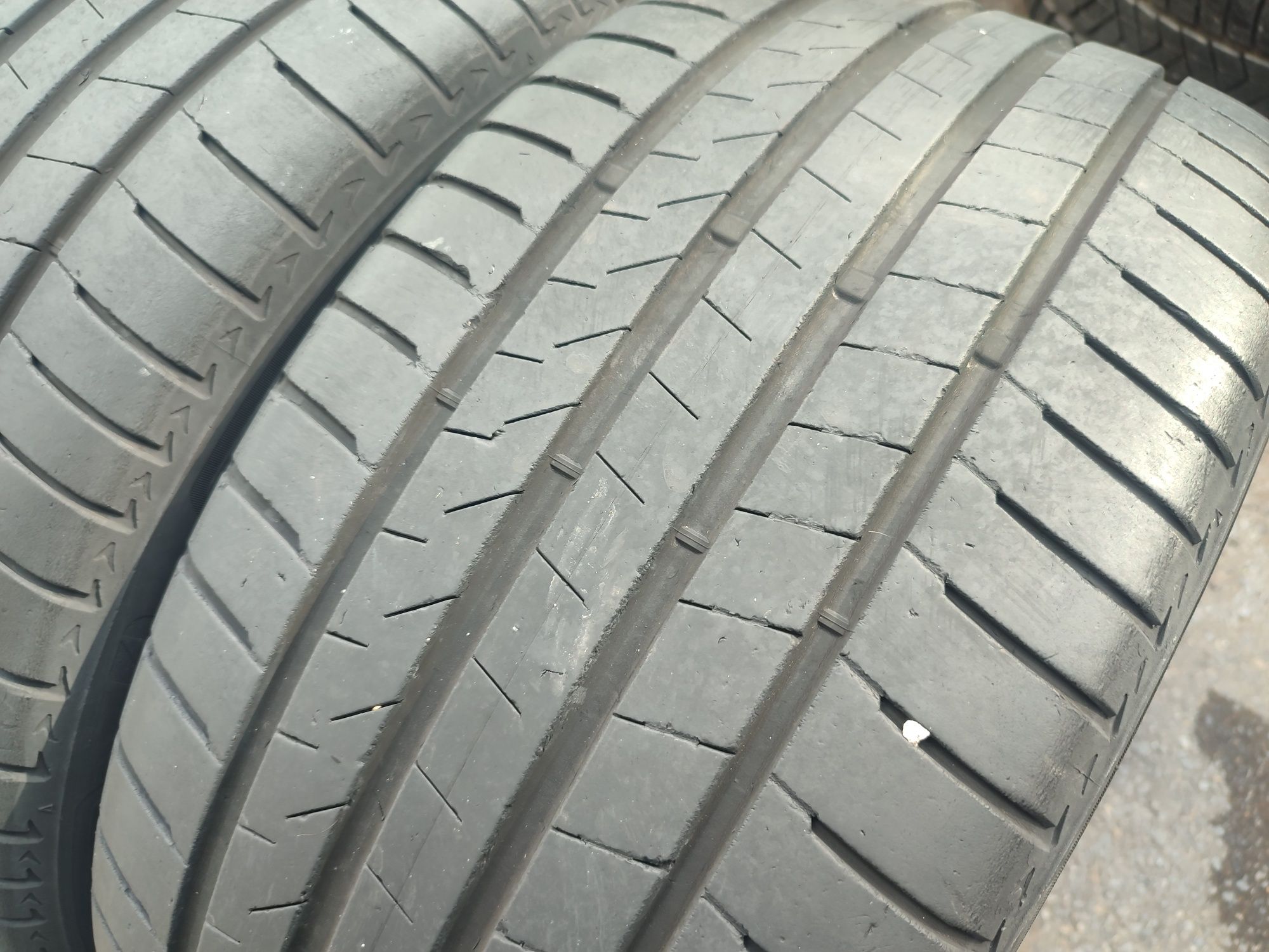 285/40/21" 4бр Bridgestone Alenza -01,dot1719.6-7mm