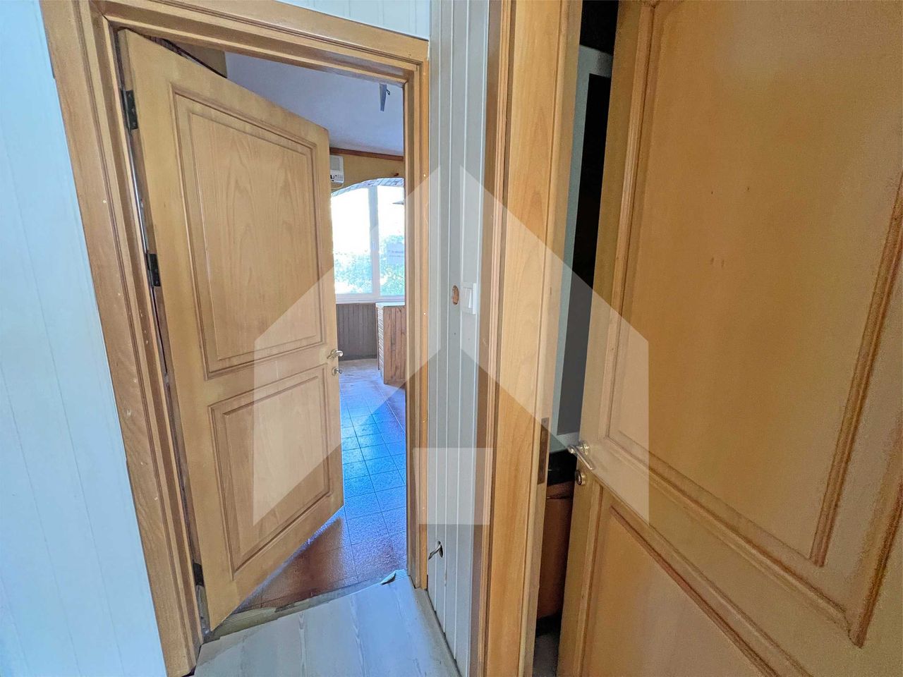 Продава се Двустаен апартамент в Нови пазар - 60 кв.м за 1148 €/кв.м - Снимка #7