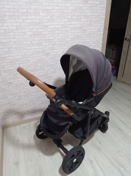 Продам Коляску Tutis  viva life  в хорошем состоянии