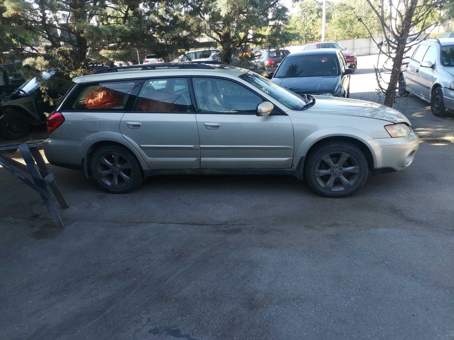 Subaru Outback  B13 на части