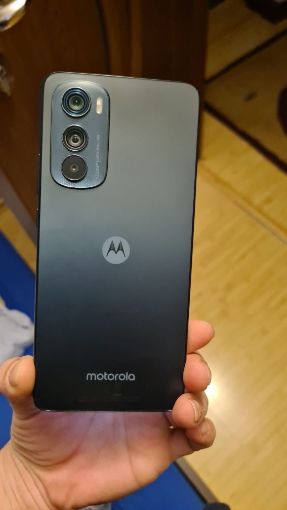 Telefon Motorola edge 30