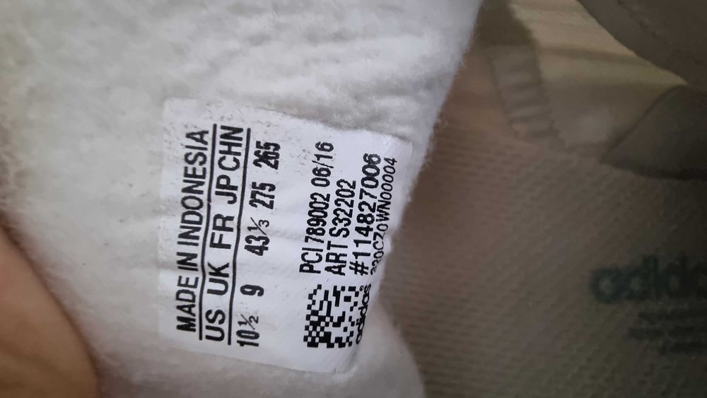 Високи металик кецове на Зара и маратонки Адидас Ориджинълс