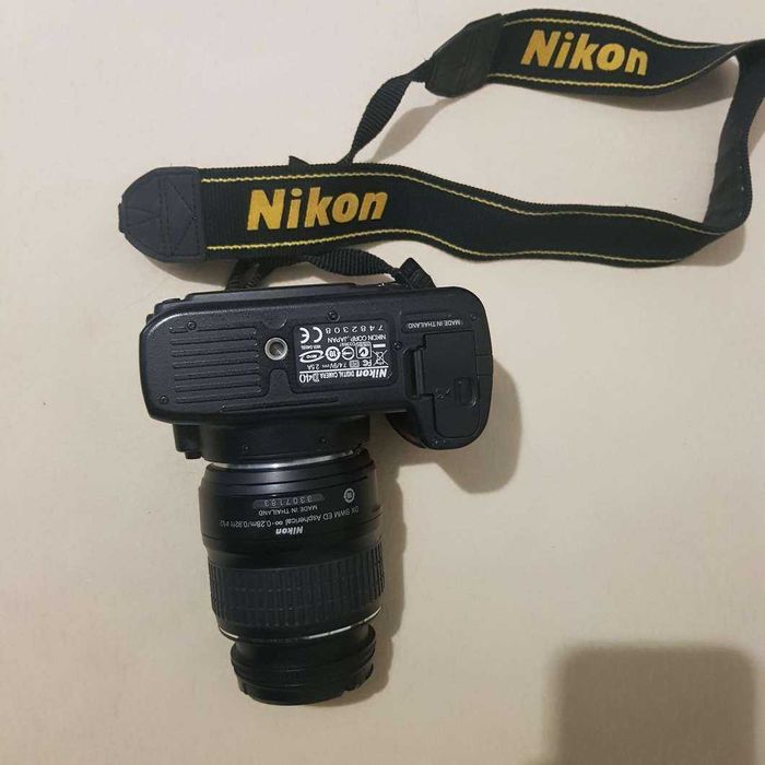 продавам фотоапарат Nikon