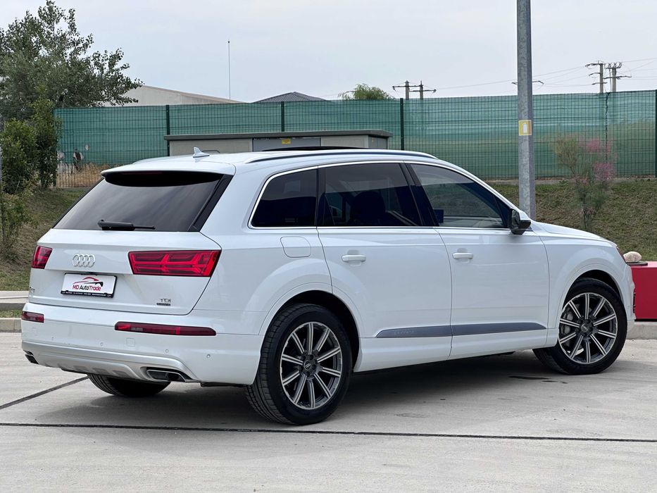 Audi Q7 3.0TDI QUATTRO / Panoramic / TVA DEDUCTIBIL / Matrix / CockPit