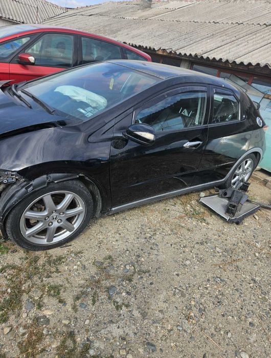 Honda Civic 1.8 на части