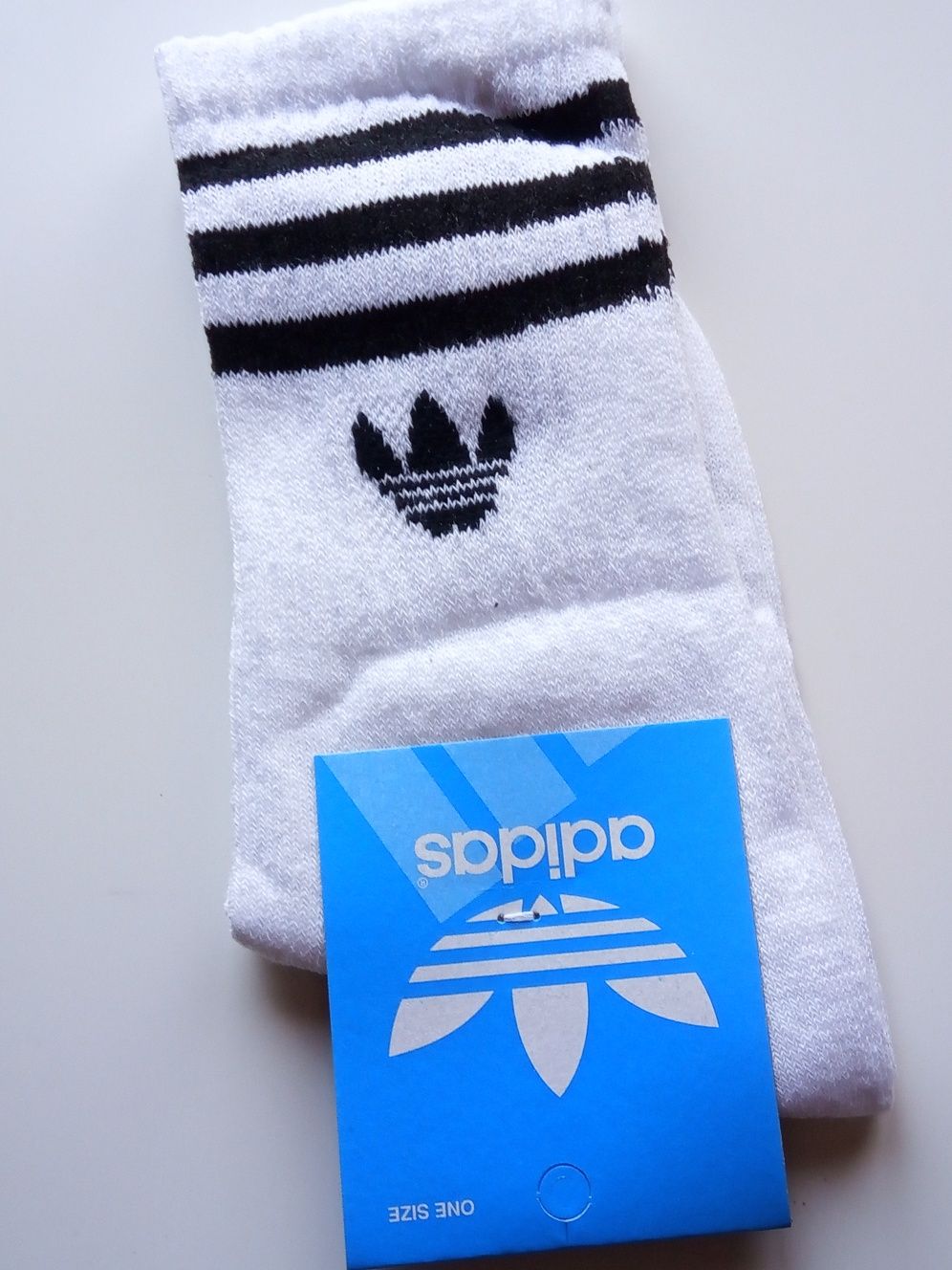 Памучни чорапи Adidas, Бели с цветно лого