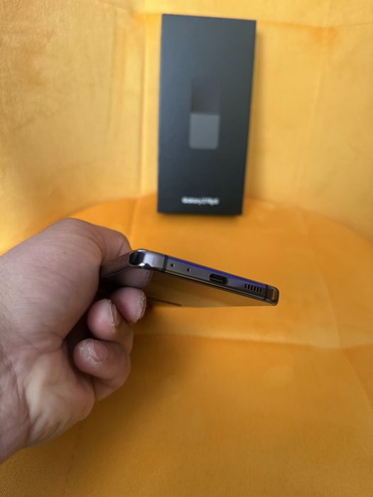Samsung z flip 5