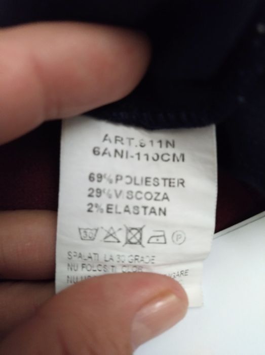 Vând sarafan uniforma