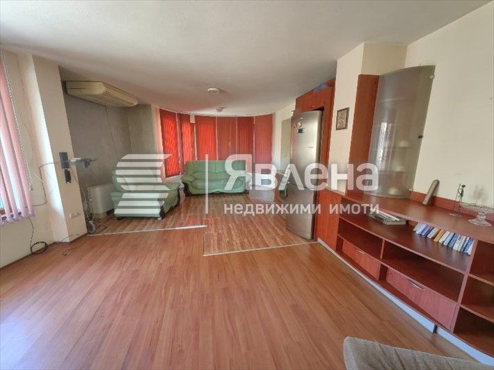 Продава се Многостаен апартамент в Благоевград, Широк център - 153 кв.м за 1033 €/кв.м - Снимка #2