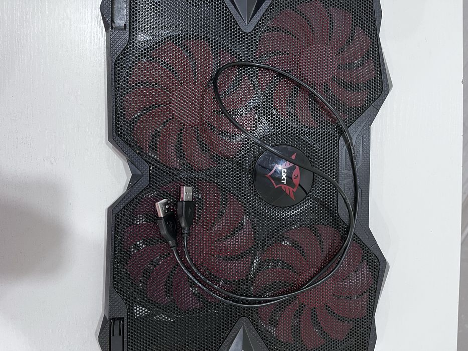 Охлождающая подставка для ноутбука