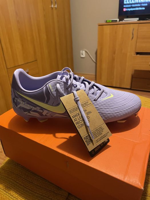 Ghete de fotbal nike phantom
