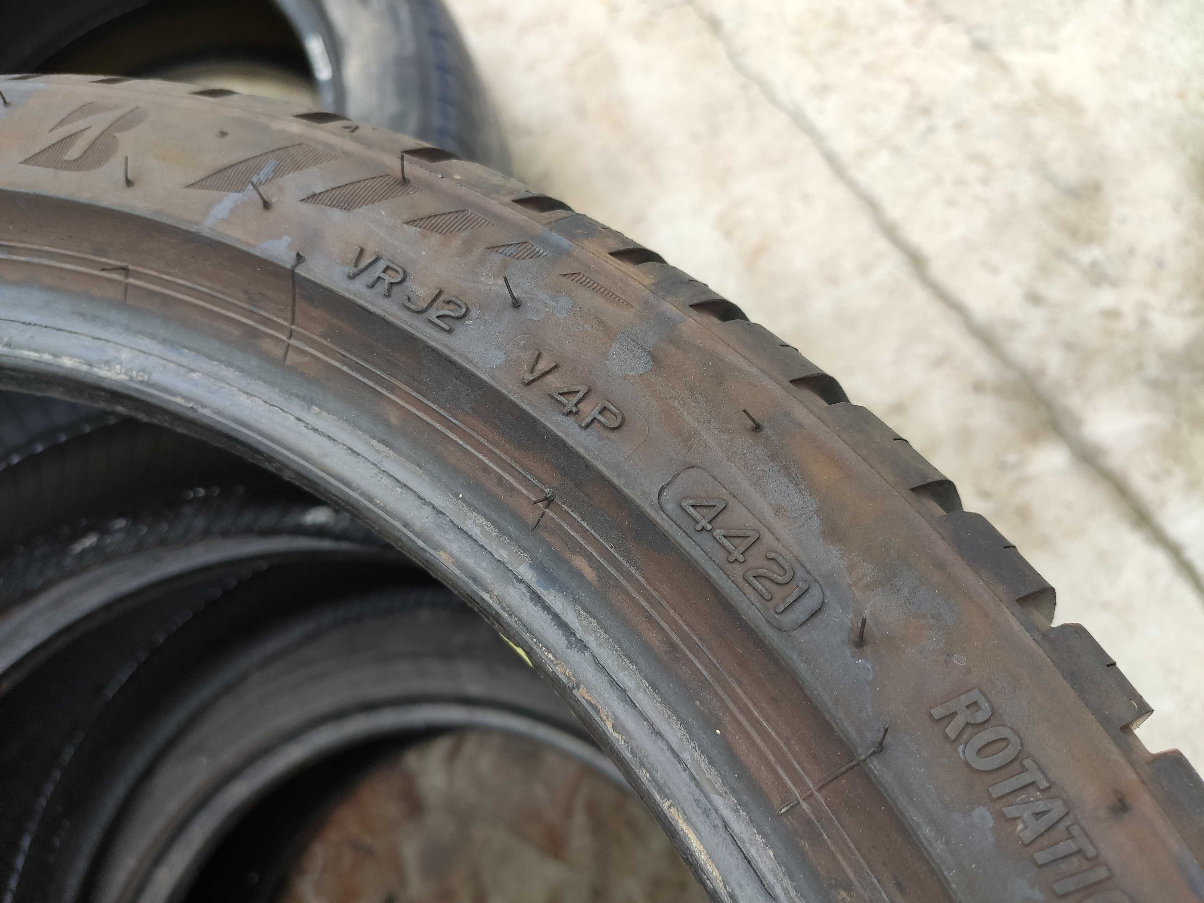 2бр Всесезонни гуми 225 40 19 - Bridgestone