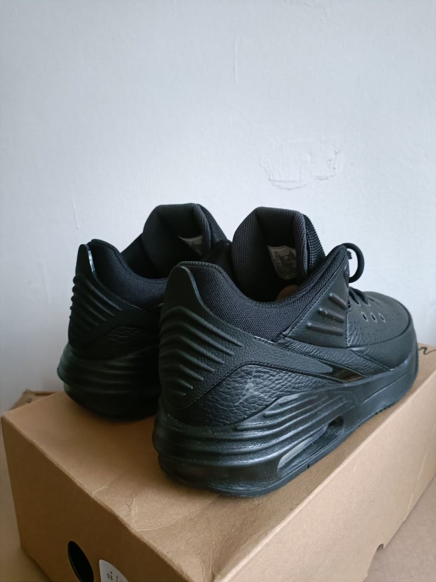 Jordan Max Aura 5 номер 45.5 код 18A