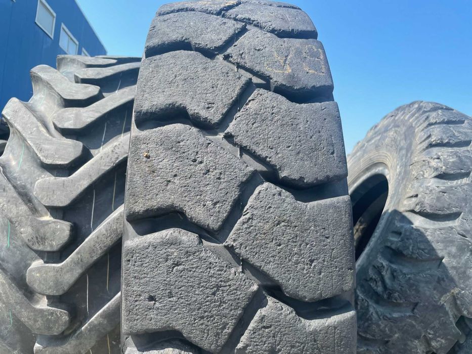 12.00-20 cauciucuri second hand OCAZIE anvelopa excavator industrial