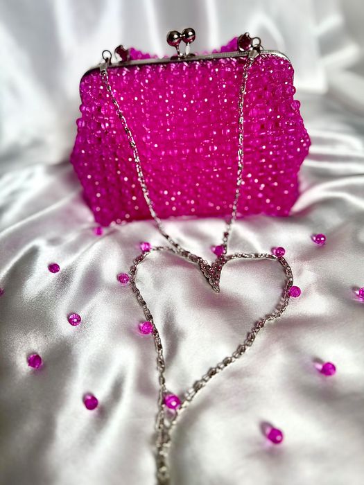 Дамска чанта в циклама ръчна изработка