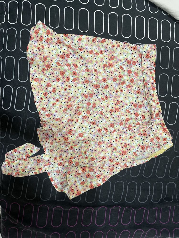 Дамски поли Zara, Stadivarius, H&M