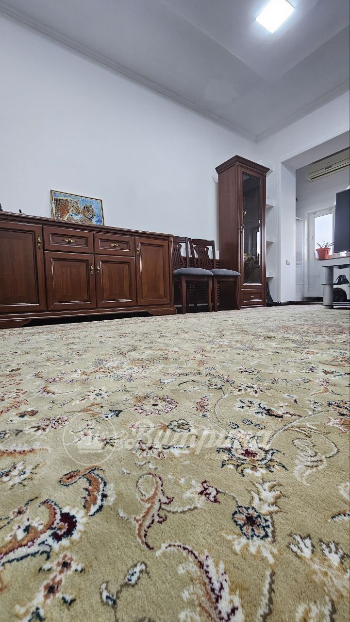 Продается 3х комнатная квартира на Айбеке, Ойбеке, Госпитальный