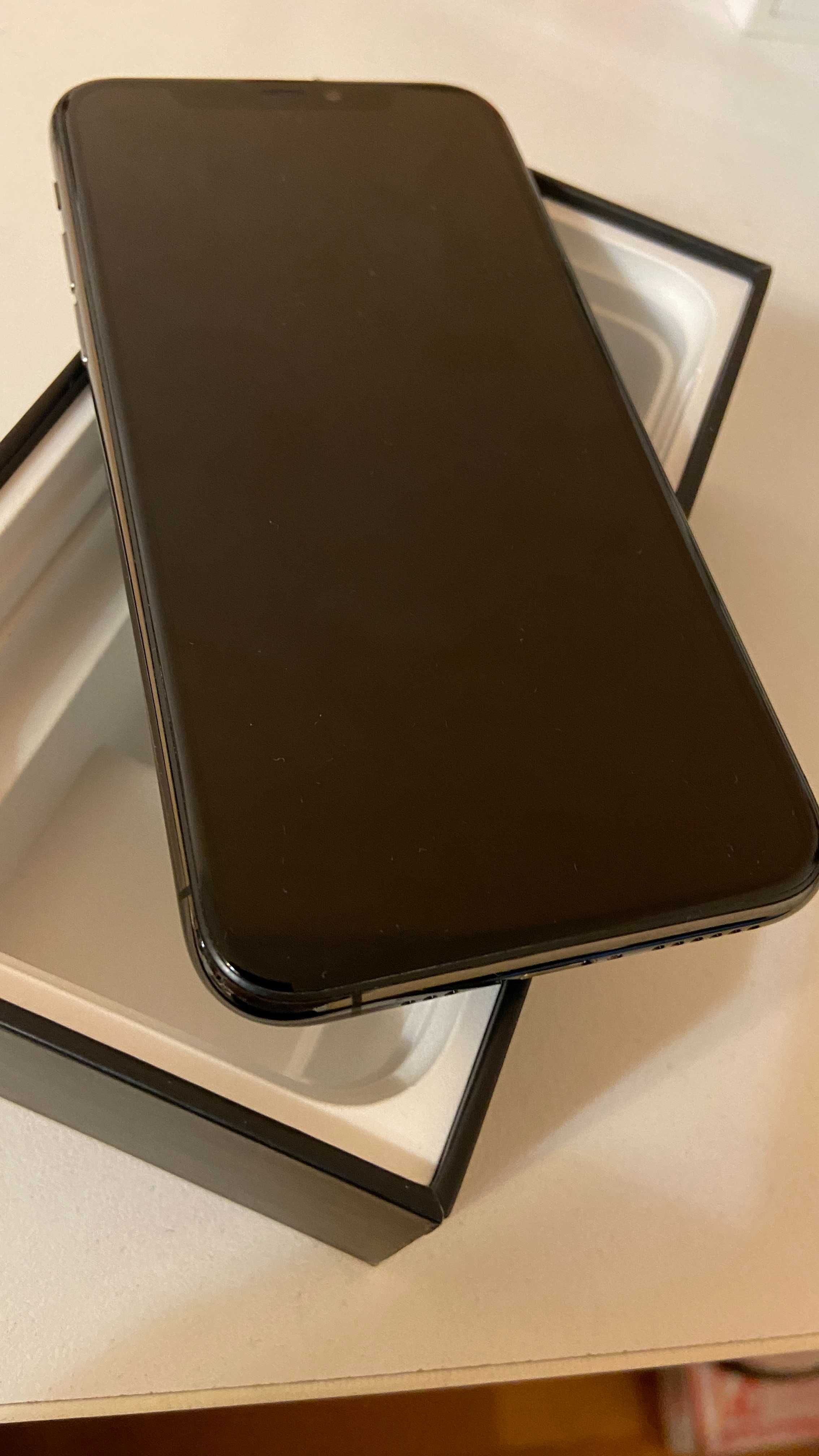 iPhone 11 Pro 64- перфектен