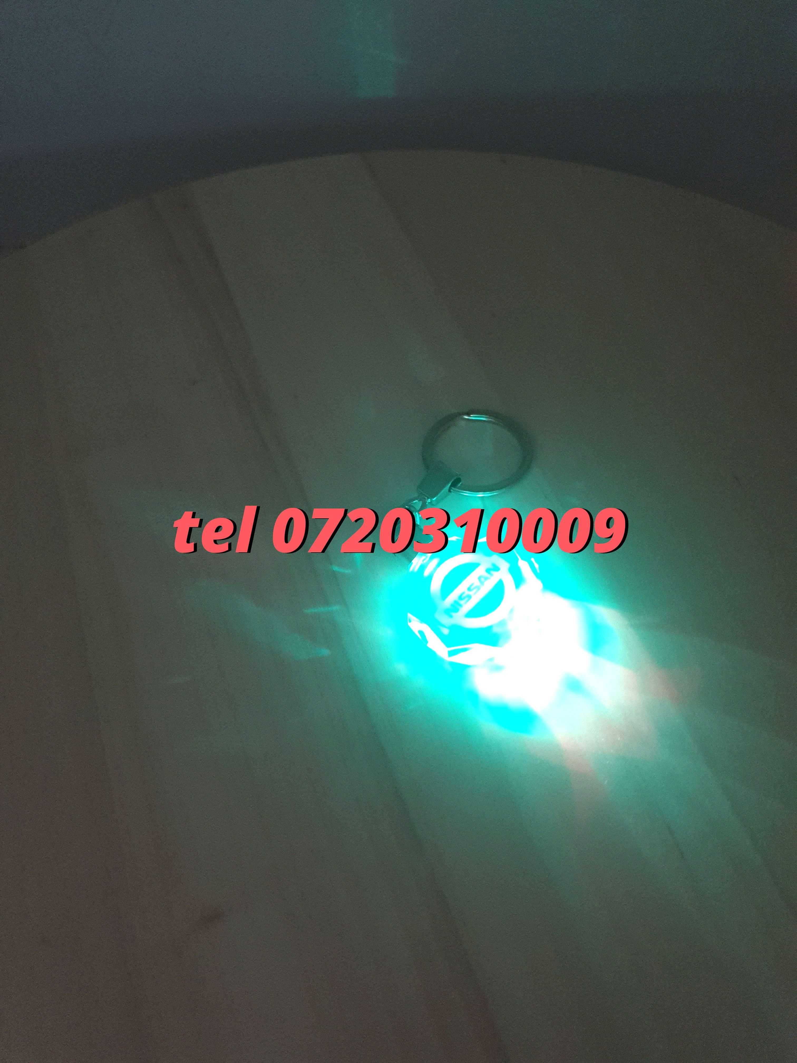 Breloc Sticla Cu Led 6 Culori Nissan