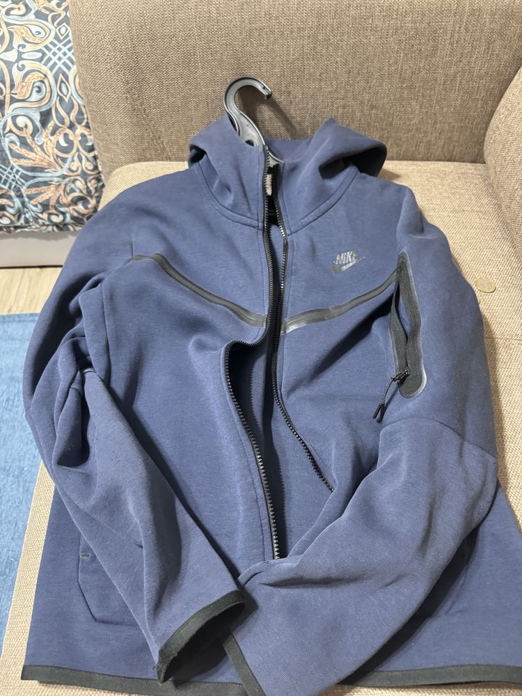 nike tech fleece