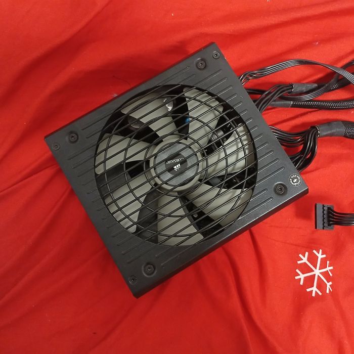 Sursa CORSAIR RM 850X .