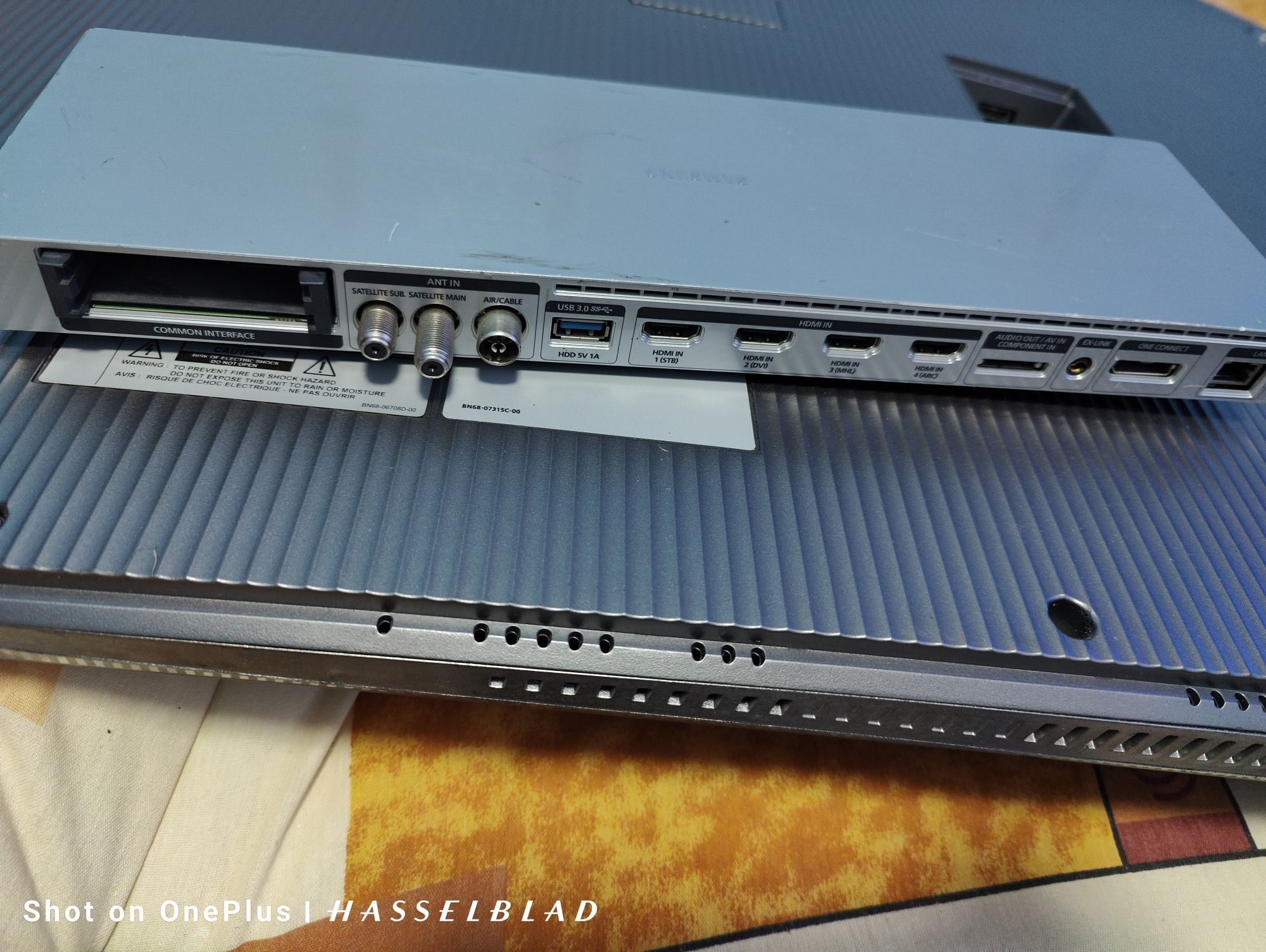 TV Samsung 55 Инча извит телевизор 4К 3840х2160 3D Модел:UE55JS9080Q