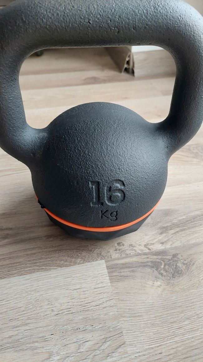 Vand Kettlebell 16 kg